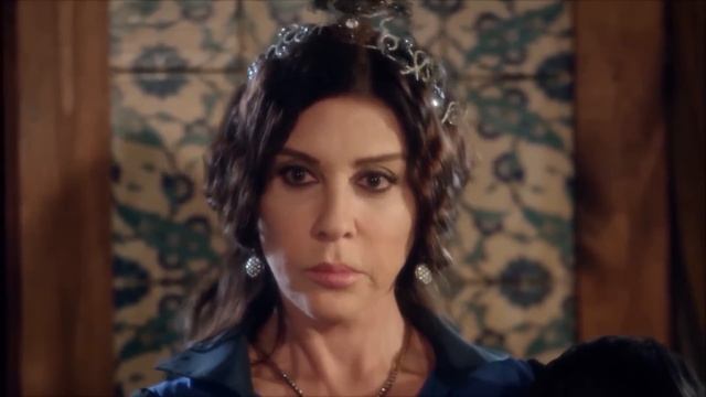 Isabella Wants To Stay With Suleiman | Magnificent Century