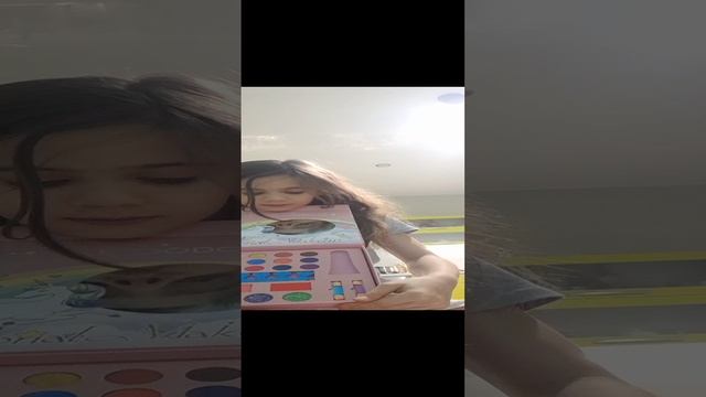 делаю мейк детской косметикой