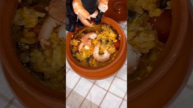 Любишь том ям? Тогда этот рецепт доя тебя 👩🏼🍳рис в горшочке с морепродуктами под соусом том ям) смотреть онлайн