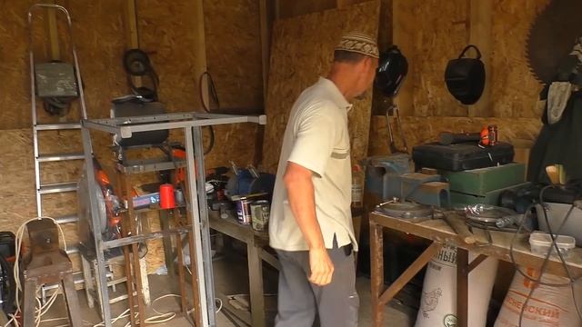 Копаем картошку, ломаем гранит смотреть онлайн