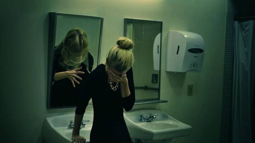 Страшное отражение… смотреть онлайн