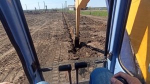 Копка фундамента и болтовня. Мини экскаватор.