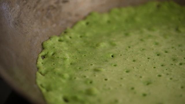 Spinach Crepes | Green Kitchen Stories смотреть онлайн
