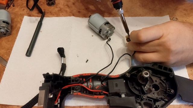 Ремонт мотора аккумуляторной электропилы Dymax DMX S6 Li \ DMX S4 Li \ DMXS6 Li \ DMXS4-Li смотреть онлайн