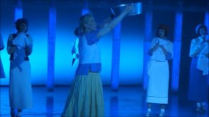 Татьяна МОКРОУСОВА: "В ожидании чуда", песня Анюты из мюзикла "Весёлые ребята"