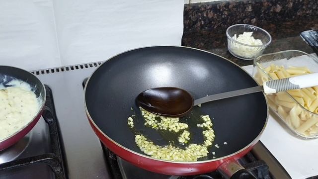 Broccoli Chicken Pasta in Bechamel Sauce | Chicken White Sauce Pasta | Italian Recipe | Penne Pasta смотреть онлайн
