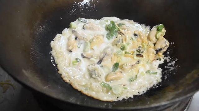 THAI Pan Fried MUSSEL OMELETTE Recipe | Fitous Thai Kitchen | HOY TORD смотреть онлайн