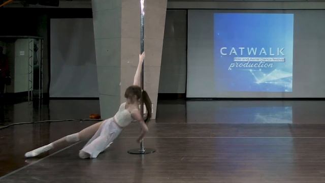 Леонтьева Алёна - Catwalk Dance Fest [pole dance, aerial] 22.05.2021г. смотреть онлайн