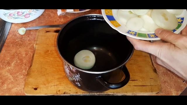 Лосось жареный с луком смотреть онлайн