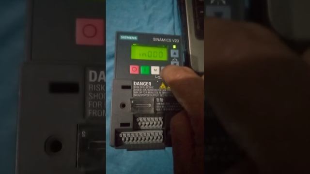 No Load Alarm A922 Remove Siemens Sinamics V20 Inverter смотреть онлайн
