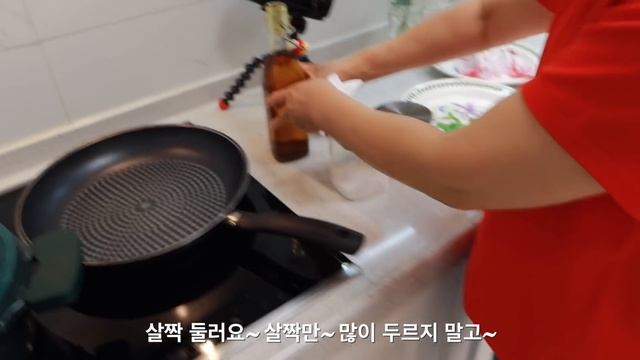[미숙한 부엌] ep.04 생일엔 미역국과 소고기 요리! смотреть онлайн