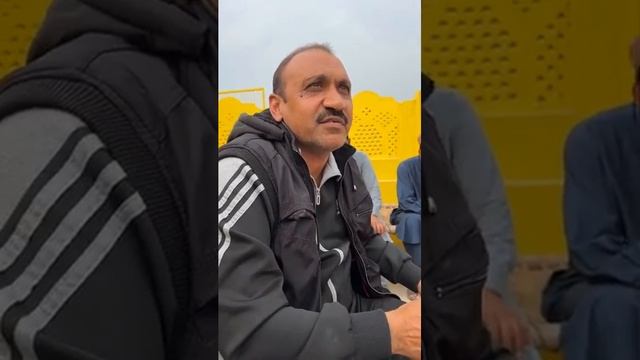 MIANWALI HAJI TARIQ SAB KI NEW CHATH PE SHOKE KARTY HUWE,,… смотреть онлайн