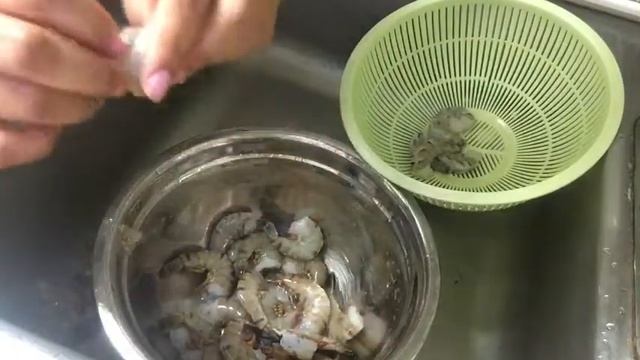 Shrimp 🍤 And Broccoli 🥦 Recipe #Renu Boro Canada 🍁 #Bodovlogs !! смотреть онлайн