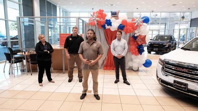 Retired Special Forces Medical Sergeant awarded 2023 GMC Arcadia смотреть онлайн