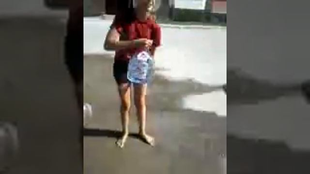 Челендж:обливаемся ледяной водой. смотреть онлайн