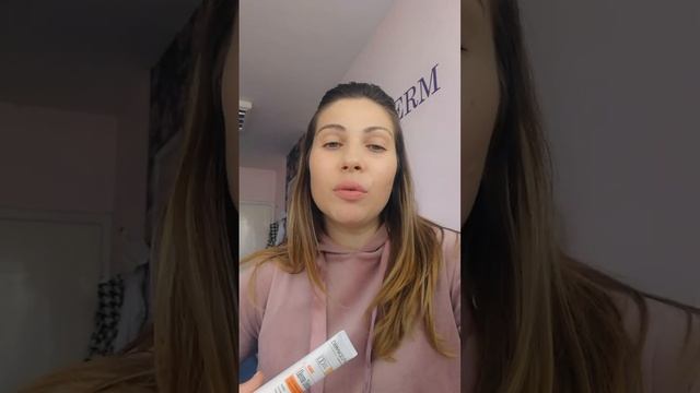 Слънцезащита която Хидратира и изравнява Тена на лицето смотреть онлайн