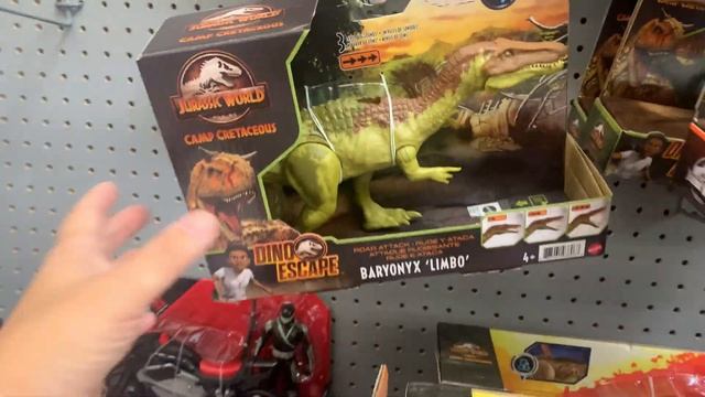 Jurassic World Toy Hunt - All The New Releases In One Store & Neanderthal Family Face Reveal!