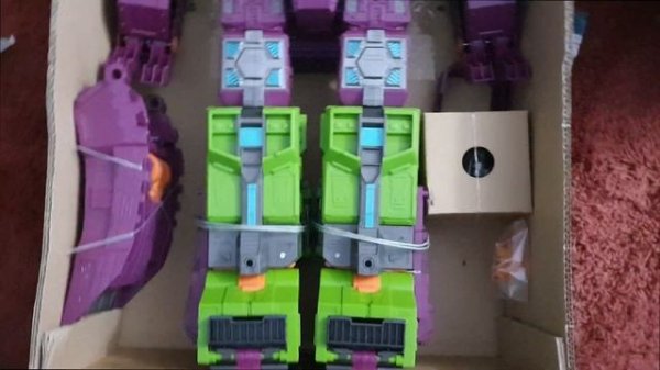 Transformers War For Cybertron Earthrise Scorponok Rough Unboxing??