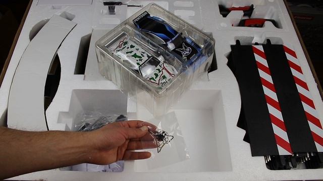 Carrera Digital 124 Youngtimer Showdown 23626 Unpacking, Unboxing смотреть онлайн
