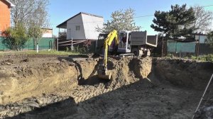 Хороший заказ, супер яма! Мини экскаватор Komatsu pc50uu2. г. Волгодонск.