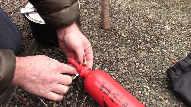 MSR Dragonfly Awesome Backpacking Stove for Cold Snowy Conditions смотреть онлайн