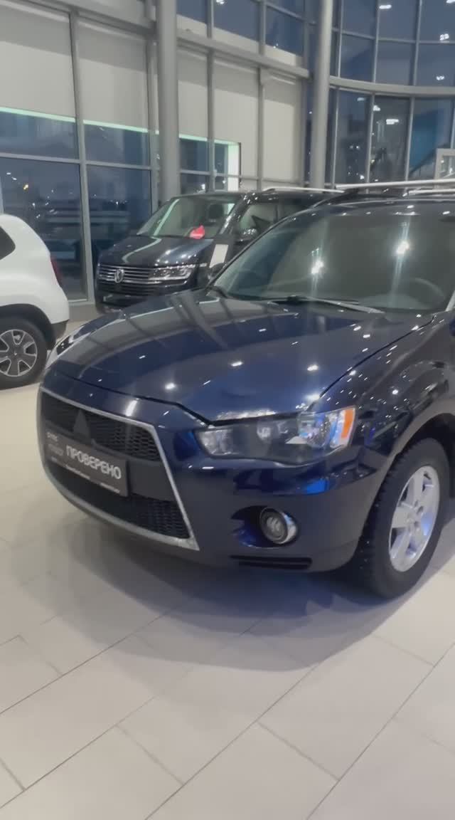Mitsubishi Outlander '2011 смотреть онлайн