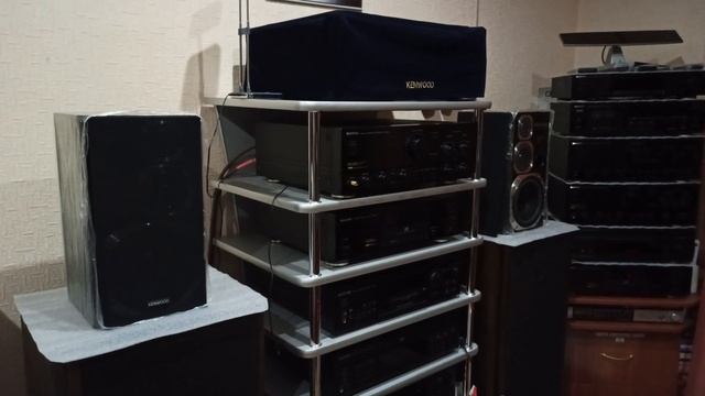Onkyo HDC-1L + Kenwood KA-7090R = Kenwood LS-11