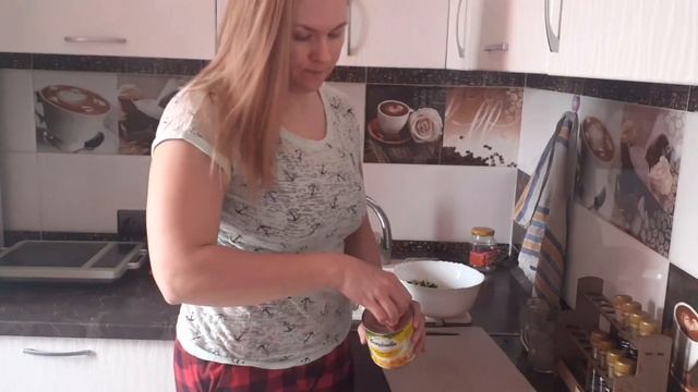 Рубрика - правильное и здоровое питание. Салат с тунцом! Худеем вместе! смотреть онлайн