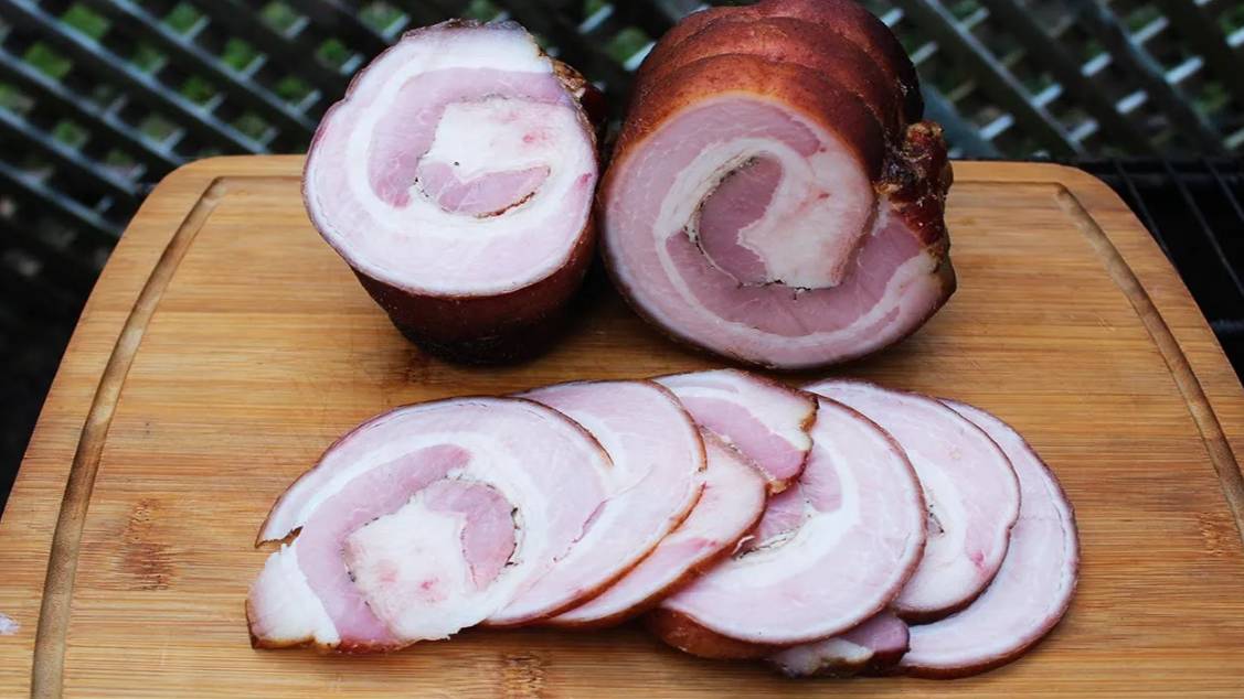 Свиной рулет горячего копчения грудинка горячего копчения в коптильне горячего копчения ( смотреть онлайн