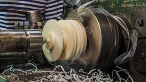 Ролик из капролона