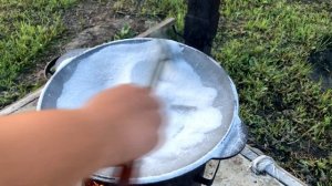 Обжиг новой чугунной посуды. Как правильно обжечь САДЖ. ENG SUB