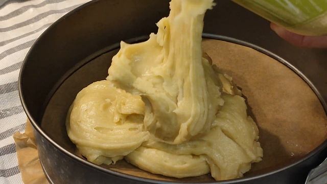 Самый простой и вкусный кекс за 5 минут! Без миксера! Простые ингредиенты и шикарный результат!