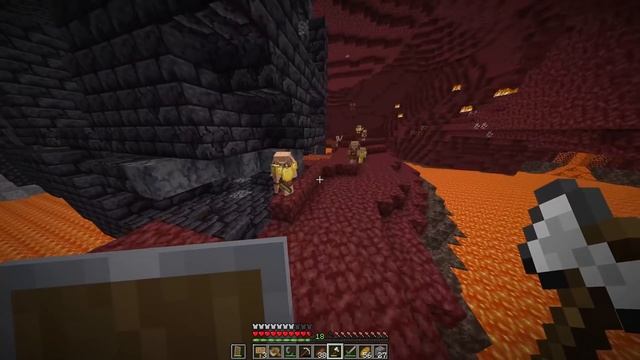 Minecraft Manhunt, But I Can Steal From My Hunter... смотреть онлайн