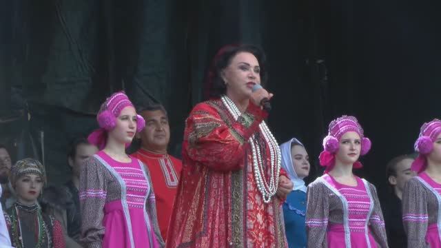 Надежда Бабкина в Солигаличе (видеоверсия FULL HD) смотреть онлайн