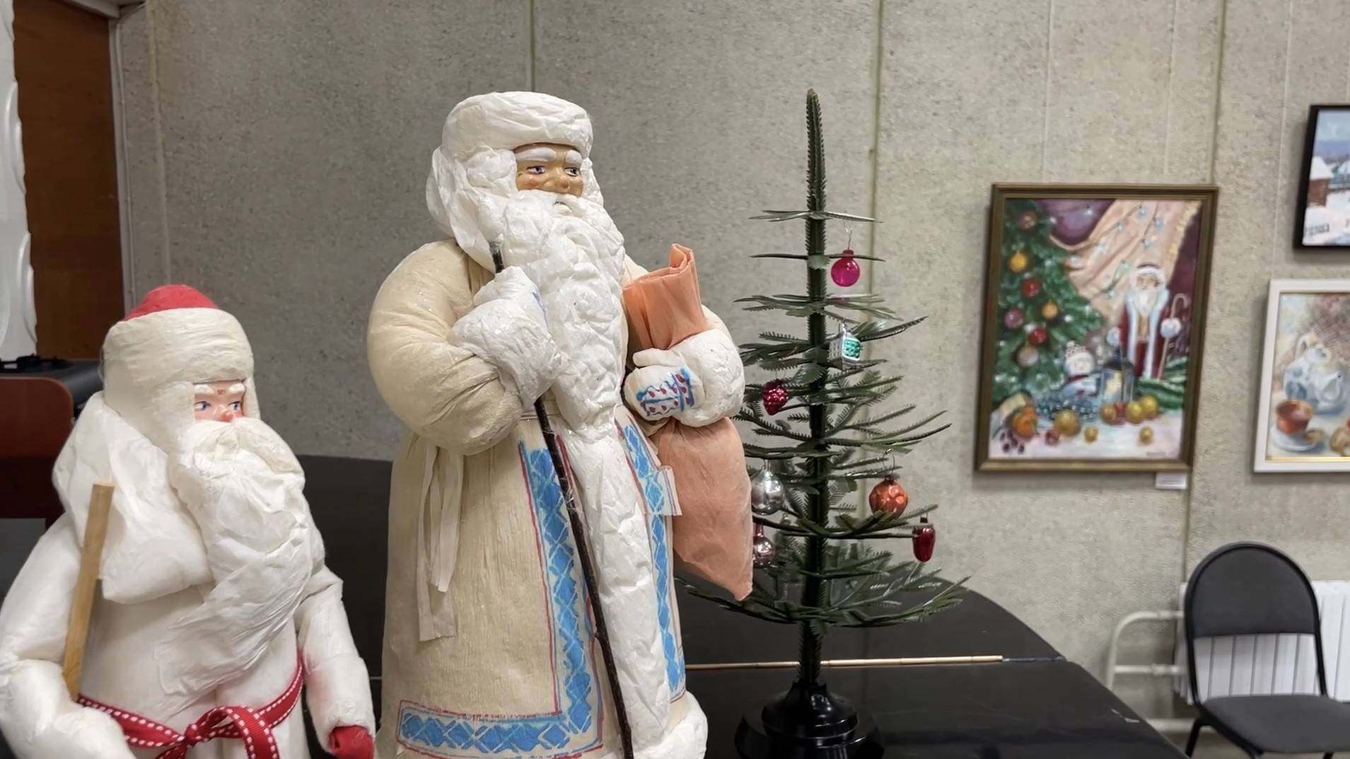 НОВОГОДНИЙ ПОДАРОК. Работы членов Студии для взрослых художников при Школе изобразительных искусств смотреть онлайн