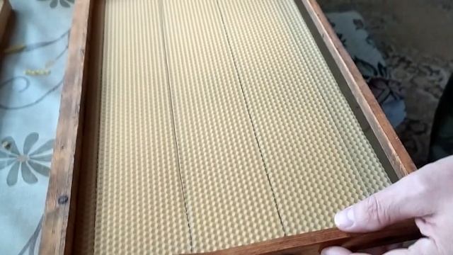 Наващиванием рамку вощиной смотреть онлайн