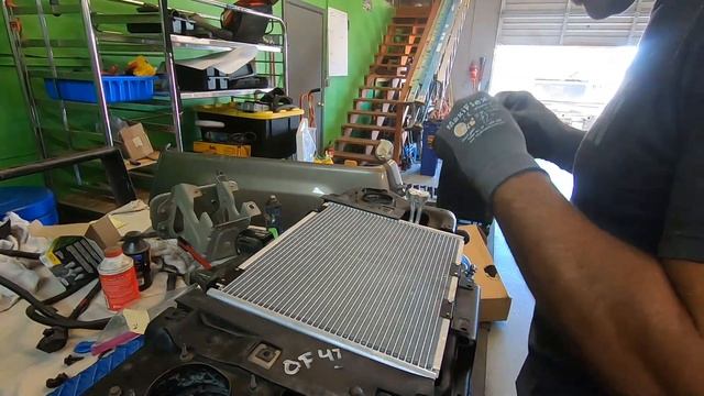 Problems With The New Front Clip and New Radiator смотреть онлайн