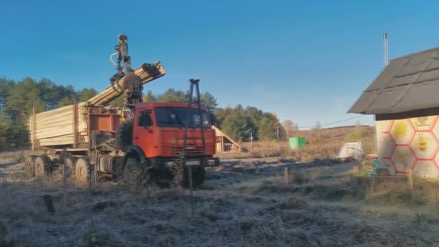 Октябрь 2024 в Родовом поместье ВеЛес смотреть онлайн