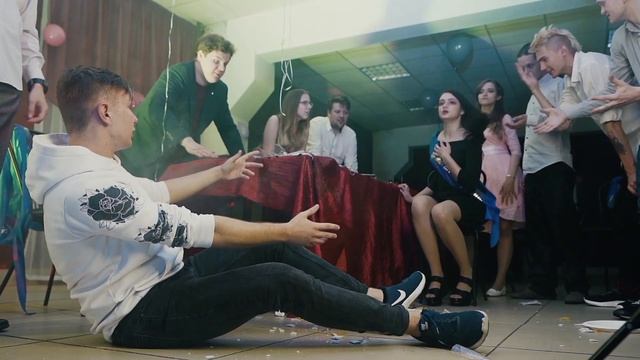 Граница Речного Вокзала - Выпускной. Первая версия клипа при участии Розедмунда Зайцева смотреть онлайн