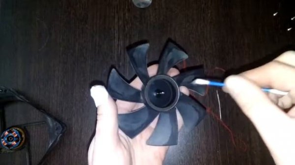 Шумит кулер / решение проблемы