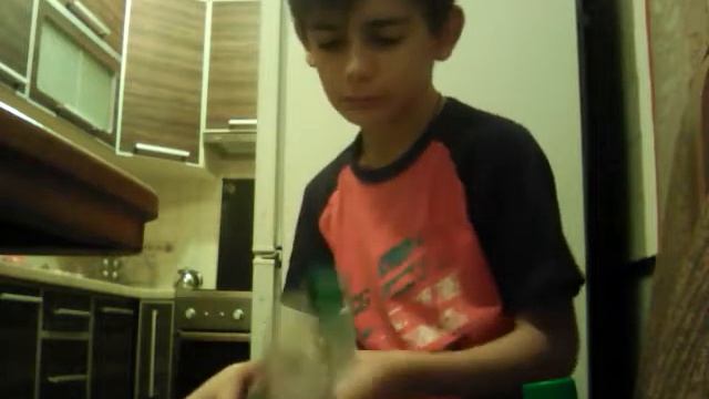 Бутылка Воды Челлендж BOTTLE FLIP CHELLENG- OleG.I.T.Z смотреть онлайн