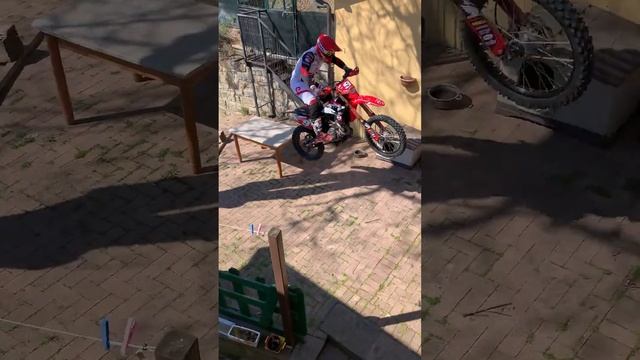 Alex Salvini - HOME ENDURO TRAINING (Covid - 19 mood) смотреть онлайн