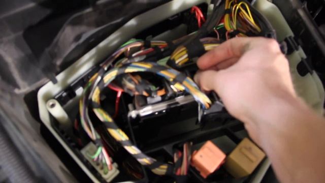 BMW E39 E-Box Fan Replacement DIY смотреть онлайн