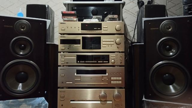 Kenwood KA-7090R And Kenwood LS-M5