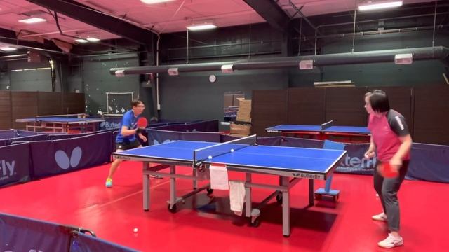 Table Tennis backhand drive with long pimples rubber in lesson смотреть онлайн