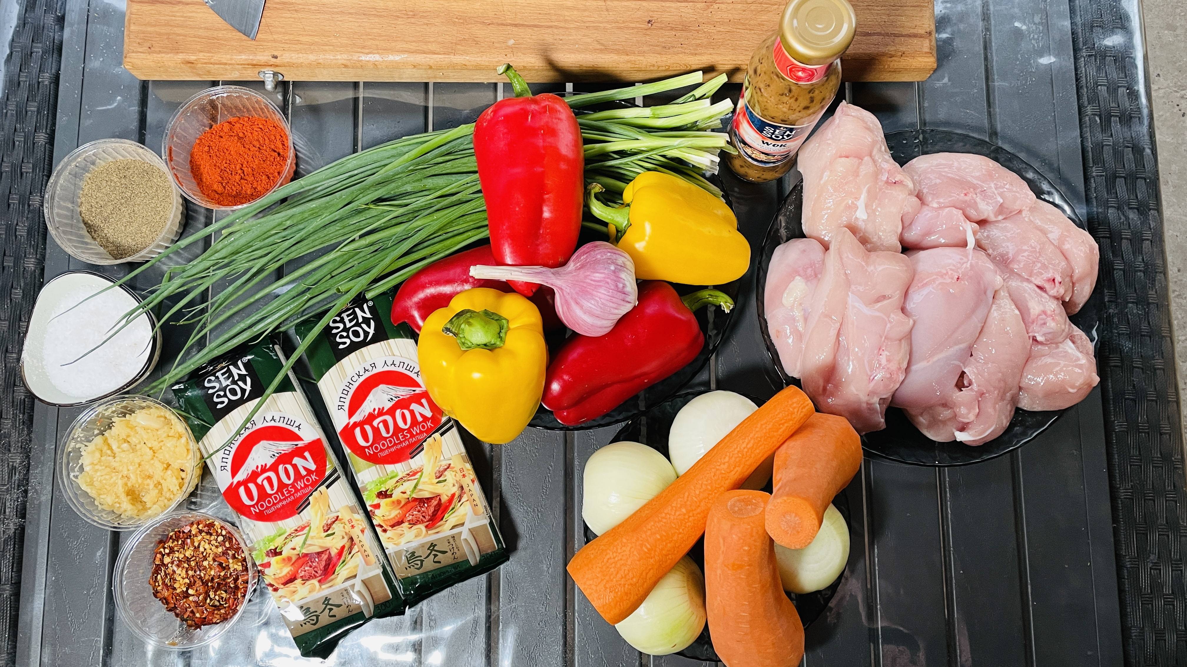 Лапша удон с курицей, простые рецепты для всей семьи. #охапкадров #рецепты