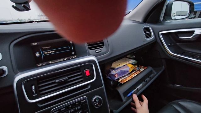 продаю Volvo S60