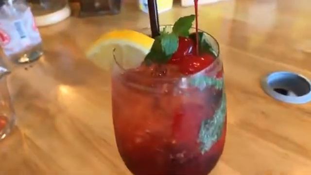 เก๋พาชง..เมนูStrawberry /Cherry Mojito / Blueberry Mojito EP.9 (Liveสดทาง FB เพจคัฟฟ่า 22/8/60) смотреть онлайн