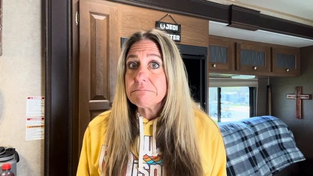 WHAT I EAT IN A DAY ON KETO! | CRACK BURGERS ON THE BLACKSTONE | KETO CHOW FRUITY CEREAL MACAROONS смотреть онлайн