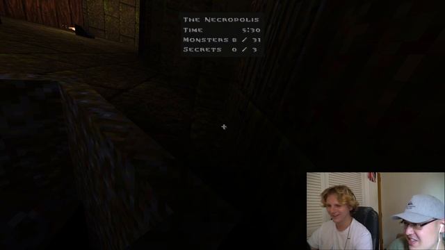 Non-gamer plays QUAKE for the first time смотреть онлайн